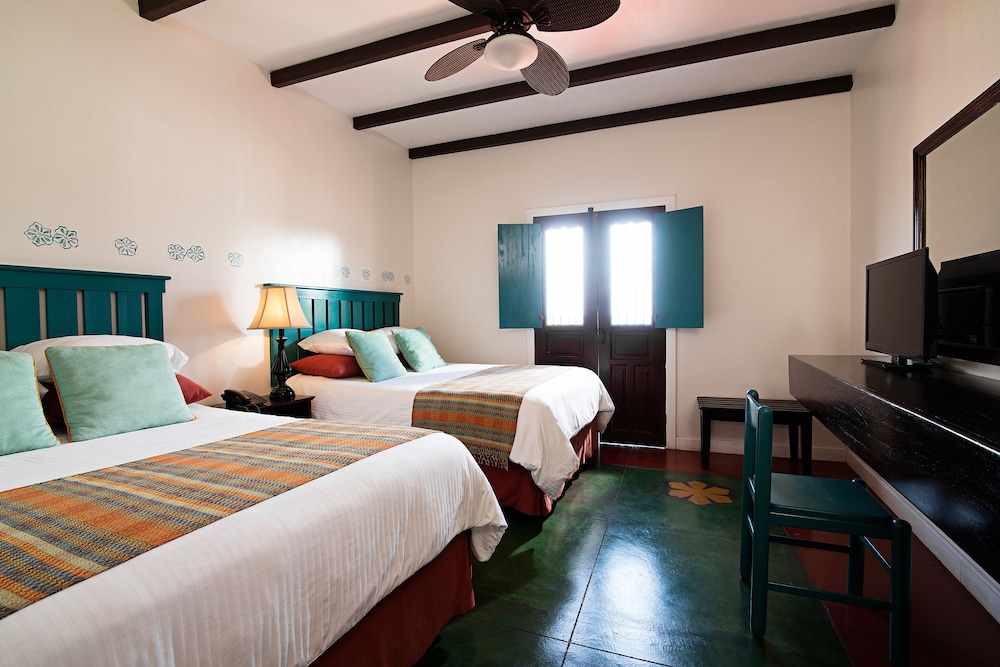 Hotel Isla de Flores-Flores Updated 2023 Room Price-Reviews & Deals |  