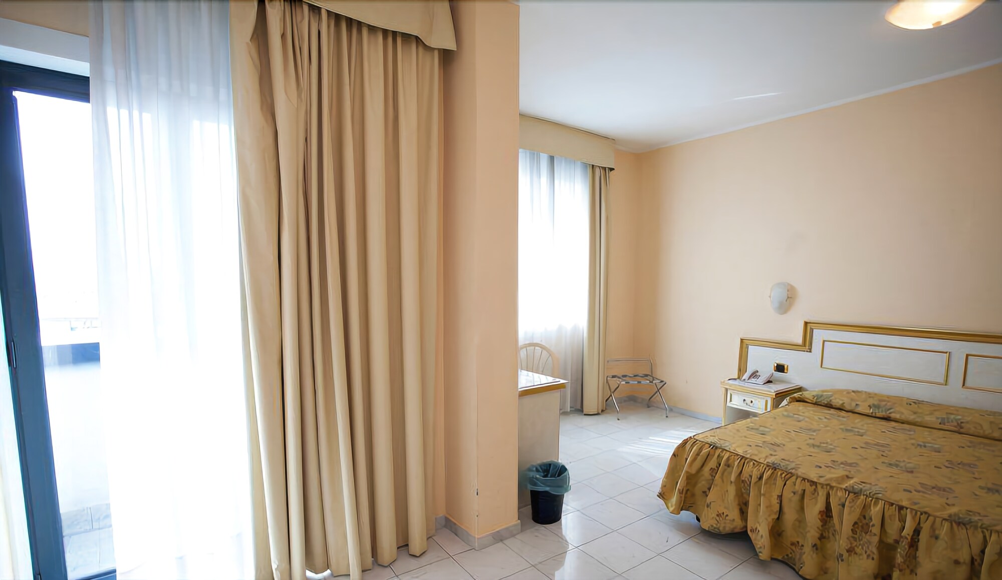Alexander Palace-Abano Terme Updated 2023 Room Price-Reviews & Deals |  Trip.com
