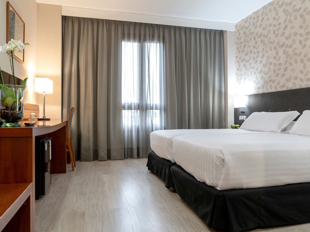 Hotel Plaza Las Matas - Valoraciones de hotel de 4 estrellas en Las Rozas  de Madrid