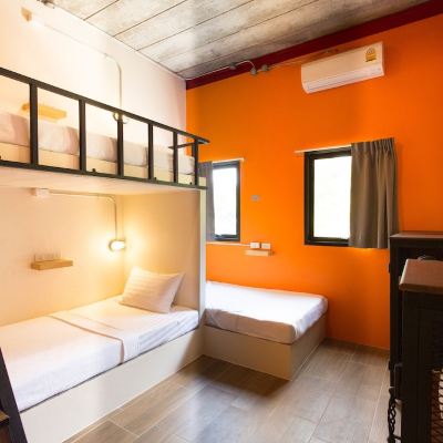 3-Bed Mixed Dormitory