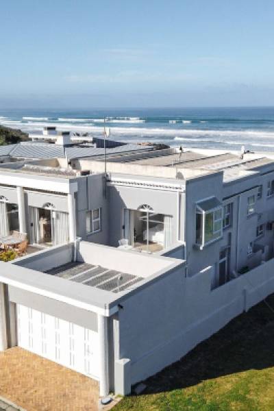 Hermanus Beachfront Lodge - Solar Power