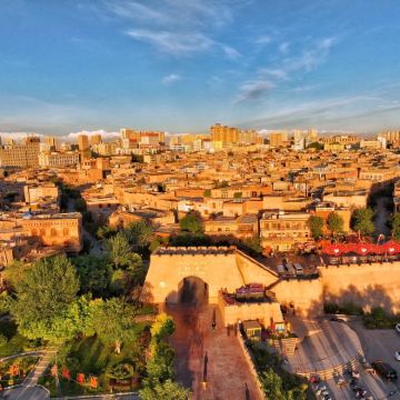 新疆乌鲁木齐+南疆+喀什市10日9晚私家团 新疆乌鲁木齐+南疆+喀什市10日9晚私家团