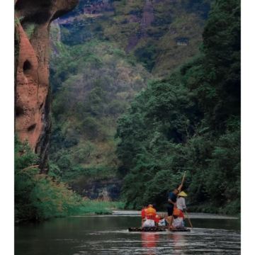 金湖+寨下大峡谷+沙县步行街+玉华洞5日4晚私家团 金湖+寨下大峡谷+沙县步行街+玉华洞5日4晚私家团