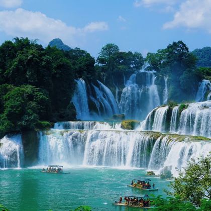 中国广西崇左德天跨国瀑布景区+靖西通灵大峡谷+巴马巴马百鸟岩3日2晚跟团游 中国广西崇左德天跨国瀑布景区+靖西通灵大峡谷+巴马巴马百鸟岩3日2晚跟团游