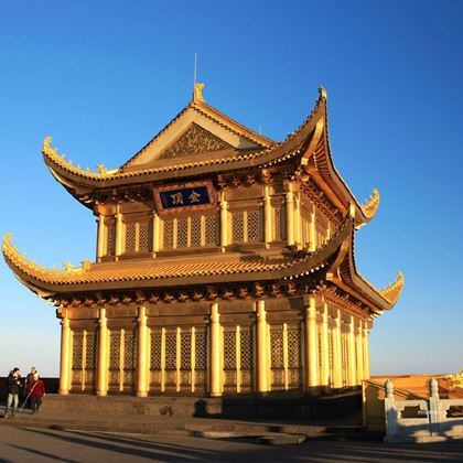 成都+峨眉山+乐山大佛+都江堰+青城山5日4晚跟团游 成都+峨眉山+乐山大佛+都江堰+青城山5日4晚跟团游