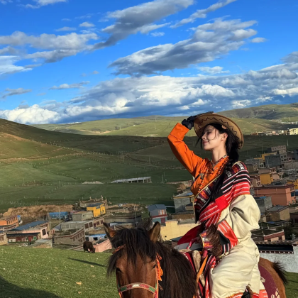 稻城亚丁+四姑娘山景区+墨石公园景区+鱼子西+理塘+成都7日6晚拼小团 稻城亚丁+四姑娘山景区+墨石公园景区+鱼子西+理塘+成都7日6晚拼小团