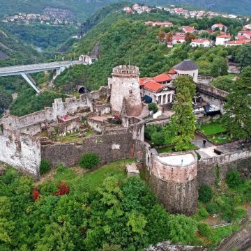 克罗地亚+斯洛文尼亚卢布尔雅那+布莱德湖+波斯托伊纳溶洞4日3晚跟团游 克罗地亚+斯洛文尼亚卢布尔雅那+布莱德湖+波斯托伊纳溶洞4日3晚跟团游