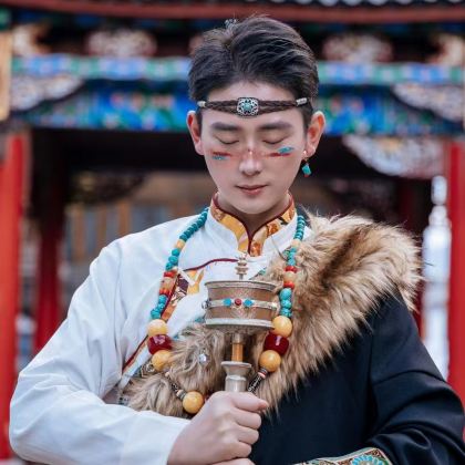 成都+九寨沟+黄龙风景名胜区+三星堆博物馆6日5晚跟团游 成都+九寨沟+黄龙风景名胜区+三星堆博物馆6日5晚跟团游