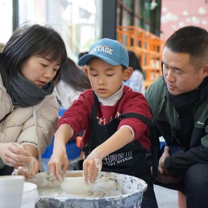 历史人文·非遗民俗·景德镇+黄山6日亲子营·从瓷都美学到课本里的黄山+72道瓷艺传承+4件陶瓷文创+大咖说+竹筏玩法BBQ 历史人文·非遗民俗·景德镇+黄山6日亲子营·从瓷都美学到课本里的黄山+72道瓷艺传承+4件陶瓷文创+大咖说+竹筏玩法BBQ