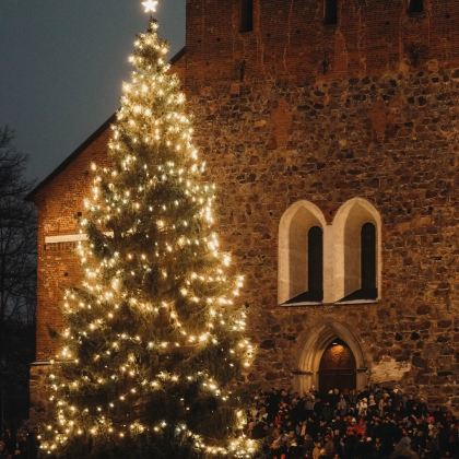 芬兰赫尔辛基+罗瓦涅米+凯米+列维+萨尼色尔卡8日7晚拼小团 芬兰赫尔辛基+罗瓦涅米+凯米+列维+萨尼色尔卡8日7晚拼小团