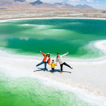 青海湖景区+茶卡盐湖+水上雅丹+莫高窟+鸣沙山+张掖8日7晚私家团 青海湖景区+茶卡盐湖+水上雅丹+莫高窟+鸣沙山+张掖8日7晚私家团