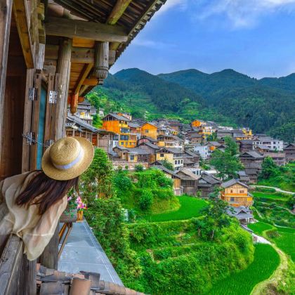黄果树景区+中国天眼景区+天空之桥+荔波小七孔景区+夏格侗寨+肇兴侗寨+西江千户苗寨8日7晚拼小团 黄果树景区+中国天眼景区+天空之桥+荔波小七孔景区+夏格侗寨+肇兴侗寨+西江千户苗寨8日7晚拼小团