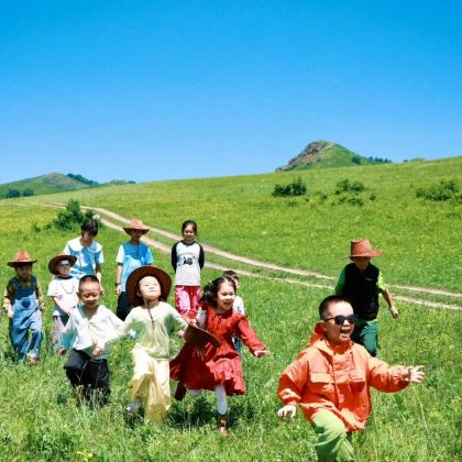 秦皇岛+北戴河+乌兰布统旅游区+木兰围场+承德避暑山庄+坝上6日5晚拼小团 秦皇岛+北戴河+乌兰布统旅游区+木兰围场+承德避暑山庄+坝上6日5晚拼小团