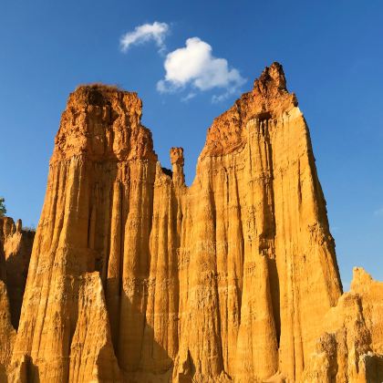 云南昆明+弥勒+普者黑风景区+元阳+建水+坝美世外桃源景区+碧色寨风景区+抚仙湖+东川红土地10日9晚私家团 云南昆明+弥勒+普者黑风景区+元阳+建水+坝美世外桃源景区+碧色寨风景区+抚仙湖+东川红土地10日9晚私家团