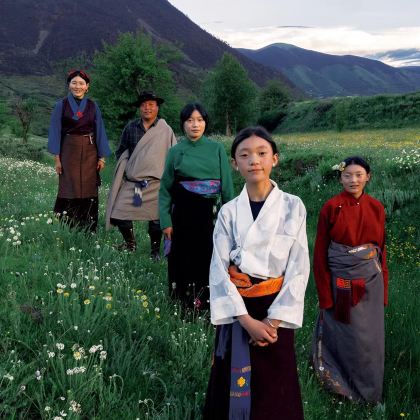 香格里拉+阿布吉措+尼汝村+无底湖5日4晚拼小团 香格里拉+阿布吉措+尼汝村+无底湖5日4晚拼小团