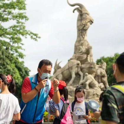 历史人文·广州1日儿童独立营·【读城之旅】·双层观光巴士游城+“广州通”导师带领打卡陈家祠、五羊雕像、明城墙、广州博物馆+研学导师讲解西关文化、景点背后的历史故事+北京路口碑餐厅享受美食