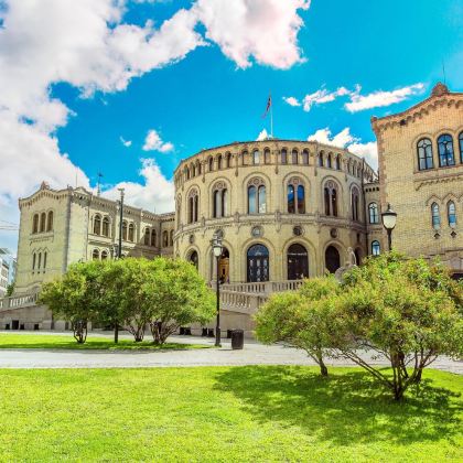 挪威霍尔门科伦国家滑雪场+北极教堂+松恩峡湾7日6晚拼小团 挪威霍尔门科伦国家滑雪场+北极教堂+松恩峡湾7日6晚拼小团