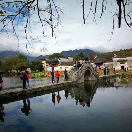 中国安徽黄山宏村景区+新安江山水画廊3日2晚跟团游