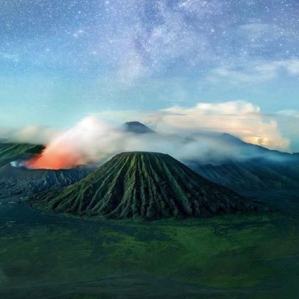 印度尼西亚布罗莫火山+马达将军瀑布2日1晚私家团