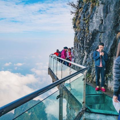 张家界+天门山+凤凰+韶山毛泽东故居3日2晚跟团游