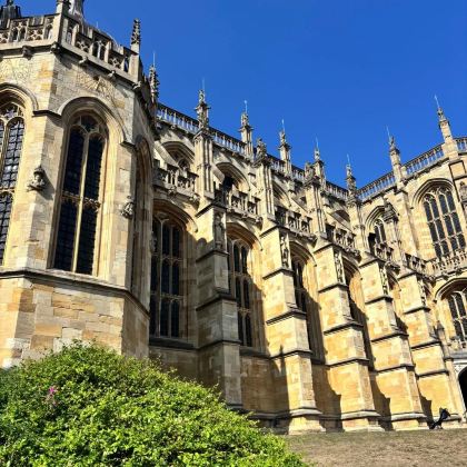 英国+冰岛13日10晚拼小团 英国+冰岛13日10晚拼小团