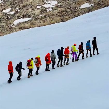 青海格尔木+昆仑山口+玉珠峰+玉珠峰登山大本营5日4晚跟团游 青海格尔木+昆仑山口+玉珠峰+玉珠峰登山大本营5日4晚跟团游