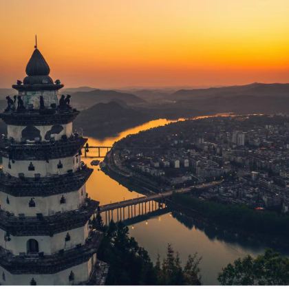 南充阆中古城+鳌山圣境+阆中古城游船+阆中滕王阁2日1晚私家团 南充阆中古城+鳌山圣境+阆中古城游船+阆中滕王阁2日1晚私家团