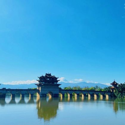 昆明+云南哀牢山国家级自然保护区+弥勒+元阳+建水+抚仙湖7日6晚拼小团 昆明+云南哀牢山国家级自然保护区+弥勒+元阳+建水+抚仙湖7日6晚拼小团