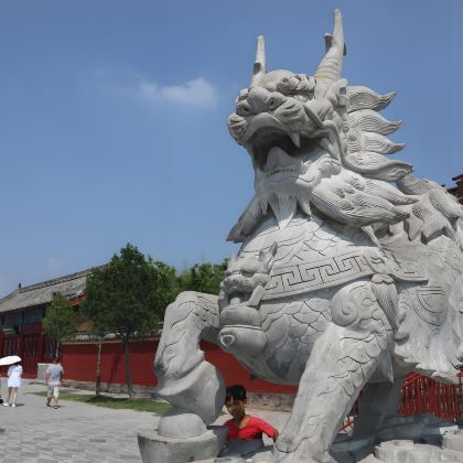 周口+太昊伏羲陵文化旅游区+周口恐龙欢乐世界+弦歌台+袁寨古民居+项城市南顿故城景区+淮阳龙湖风景区5日4晚私家团 周口+太昊伏羲陵文化旅游区+周口恐龙欢乐世界+弦歌台+袁寨古民居+项城市南顿故城景区+淮阳龙湖风景区5日4晚私家团