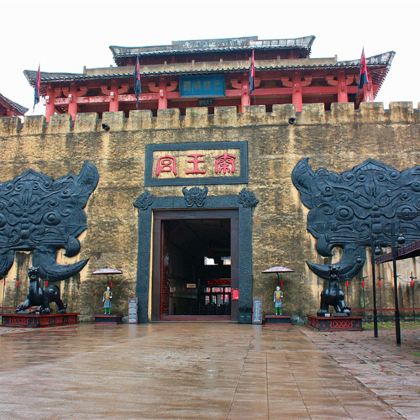 上海+东方明珠+杭州+杭州宋城+横店影视城3日2晚跟团游 上海+东方明珠+杭州+杭州宋城+横店影视城3日2晚跟团游