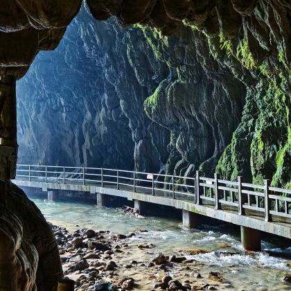 南宁+德天瀑布+通灵大峡谷+三门海+浩坤湖5日4晚拼小团 南宁+德天瀑布+通灵大峡谷+三门海+浩坤湖5日4晚拼小团