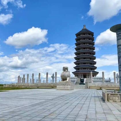 中央大街+圣索菲亚大教堂+中国黑瞎子岛湿地公园+大顶子山+虎头要塞+天下第一虎+珍宝岛+兴凯湖6日5晚跟团游 中央大街+圣索菲亚大教堂+中国黑瞎子岛湿地公园+大顶子山+虎头要塞+天下第一虎+珍宝岛+兴凯湖6日5晚跟团游