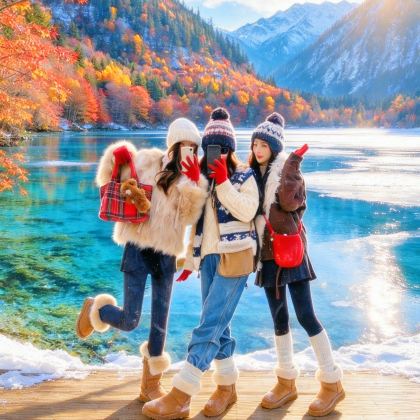 成都+九寨沟+黄龙风景名胜区+四姑娘山景区5日4晚拼小团 成都+九寨沟+黄龙风景名胜区+四姑娘山景区5日4晚拼小团
