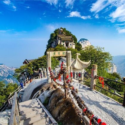 西安+渭南+延安+大雁塔+西安千古情+华清宫+华山+黄帝陵+宝塔山10日9晚私家团 西安+渭南+延安+大雁塔+西安千古情+华清宫+华山+黄帝陵+宝塔山10日9晚私家团