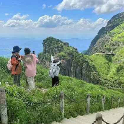 萍乡武功山风景区+孽龙洞2日1晚跟团游 萍乡武功山风景区+孽龙洞2日1晚跟团游