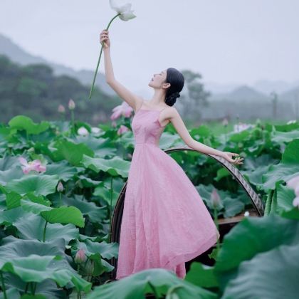 昆明+弥勒+普者黑景区+建水+抚仙湖5日4晚私家团 昆明+弥勒+普者黑景区+建水+抚仙湖5日4晚私家团