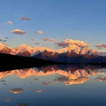 成都+瓦屋山风景区+中国贡嘎山海螺沟+四姑娘山+柳江古镇旅游风景区9日8晚私家团 成都+瓦屋山风景区+中国贡嘎山海螺沟+四姑娘山+柳江古镇旅游风景区9日8晚私家团