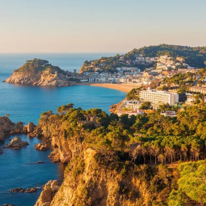 西班牙巴塞罗那+赫罗纳+马德里+托莱多+格拉纳达+马拉加+龙达+塞维利亚+里斯本+辛特拉15日14晚私家团 西班牙巴塞罗那+赫罗纳+马德里+托莱多+格拉纳达+马拉加+龙达+塞维利亚+里斯本+辛特拉15日14晚私家团