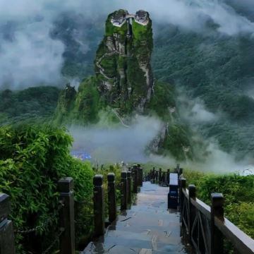 贵阳+荔波+西江千户苗寨+镇远古城+黄果树景区+梵净山6日5晚跟团游 贵阳+荔波+西江千户苗寨+镇远古城+黄果树景区+梵净山6日5晚跟团游