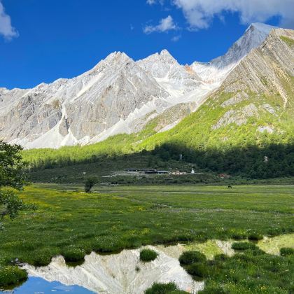 成都+四姑娘山景区+稻城亚丁+新都桥+墨石公园景区8日7晚私家团 成都+四姑娘山景区+稻城亚丁+新都桥+墨石公园景区8日7晚私家团