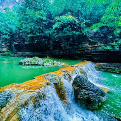 郑州+云台山+中华影视村-郭亮村+红旗渠+殷墟博物馆5日4晚私家团 郑州+云台山+中华影视村-郭亮村+红旗渠+殷墟博物馆5日4晚私家团