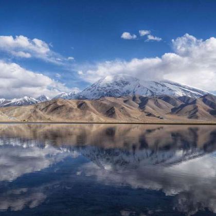 新疆乌鲁木齐+喀什地区10日跟团游