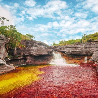 哥伦比亚波哥大波哥大主教座堂+拉马卡雷纳caño cristales Park+巴拿马巴拿马城圣费利佩10日9晚私家团 哥伦比亚波哥大波哥大主教座堂+拉马卡雷纳caño cristales Park+巴拿马巴拿马城圣费利佩10日9晚私家团