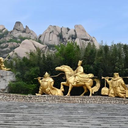 驻马店+嵖岈山风景区+老乐山风景区+金顶山+梁祝故里+皇家驿站5日4晚私家团 驻马店+嵖岈山风景区+老乐山风景区+金顶山+梁祝故里+皇家驿站5日4晚私家团