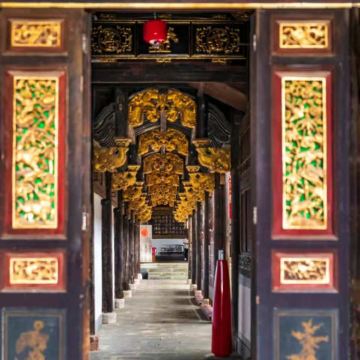 九曲溪竹筏漂流+《印象大红袍》演出+武夷山国家公园+泰宁+金湖+寨下大峡谷5日4晚私家团 九曲溪竹筏漂流+《印象大红袍》演出+武夷山国家公园+泰宁+金湖+寨下大峡谷5日4晚私家团