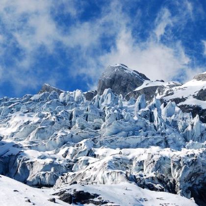 云南丽江+香格里拉+玉龙雪山+普达措国家公园4日3晚自由行 云南丽江+香格里拉+玉龙雪山+普达措国家公园4日3晚自由行