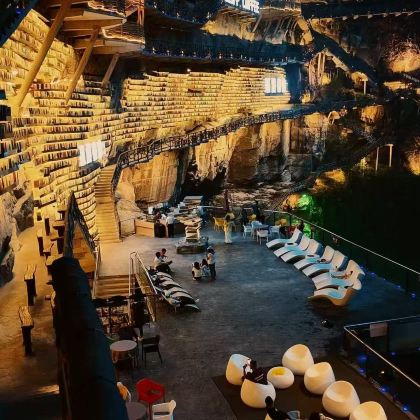 广西南宁+河池+百色5日4晚自由行 广西南宁+河池+百色5日4晚自由行