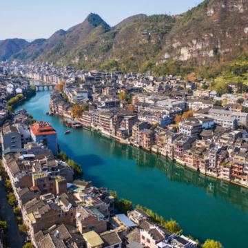 贵州黄果树景区+梵净山+镇远+西江千户苗寨+荔波8日7晚跟团游 贵州黄果树景区+梵净山+镇远+西江千户苗寨+荔波8日7晚跟团游