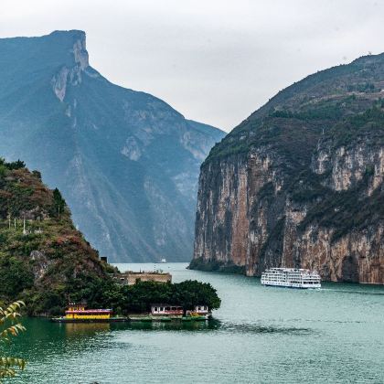 光雾山旅游景区+西沱古镇6日5晚跟团游 光雾山旅游景区+西沱古镇6日5晚跟团游