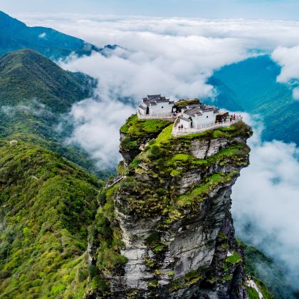 贵州黄果树景区+梵净山+镇远+西江千户苗寨+荔波6日5晚跟团游 贵州黄果树景区+梵净山+镇远+西江千户苗寨+荔波6日5晚跟团游